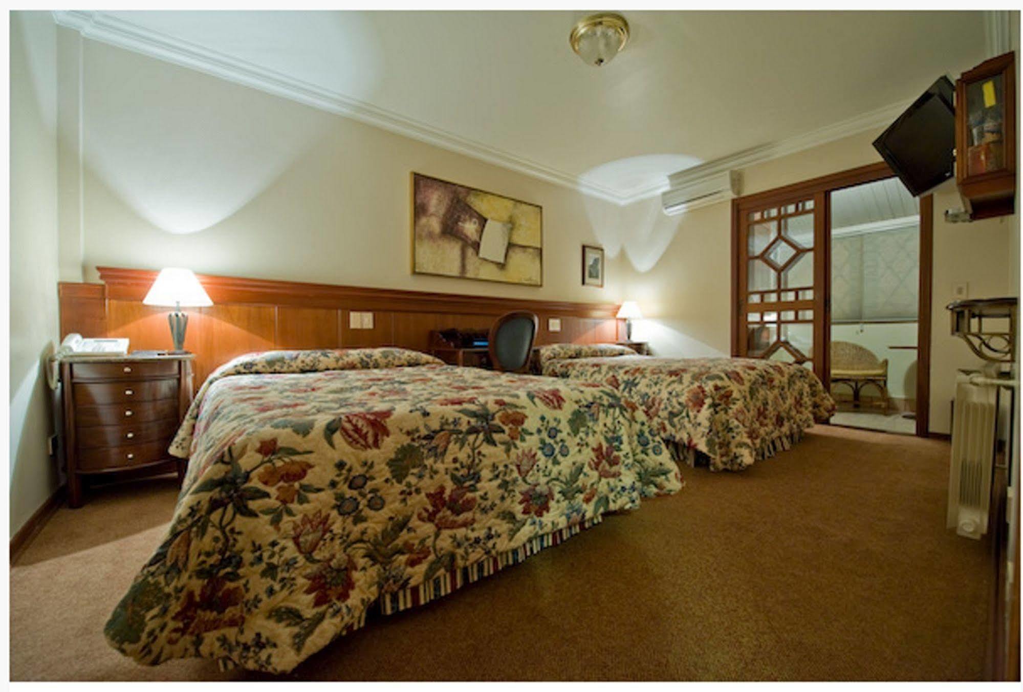 Hotel Frontenac Campos do Jordao Bagian luar foto