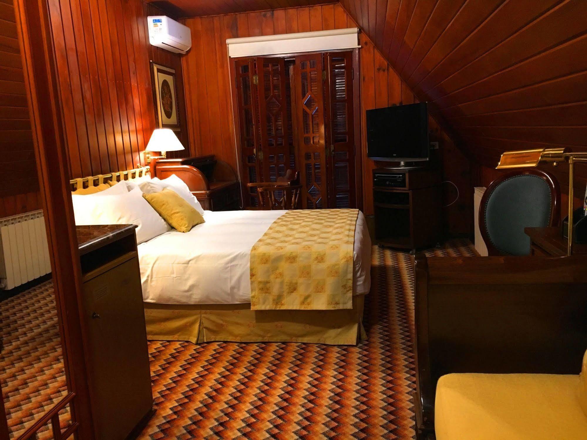 Hotel Frontenac Campos do Jordao Bagian luar foto