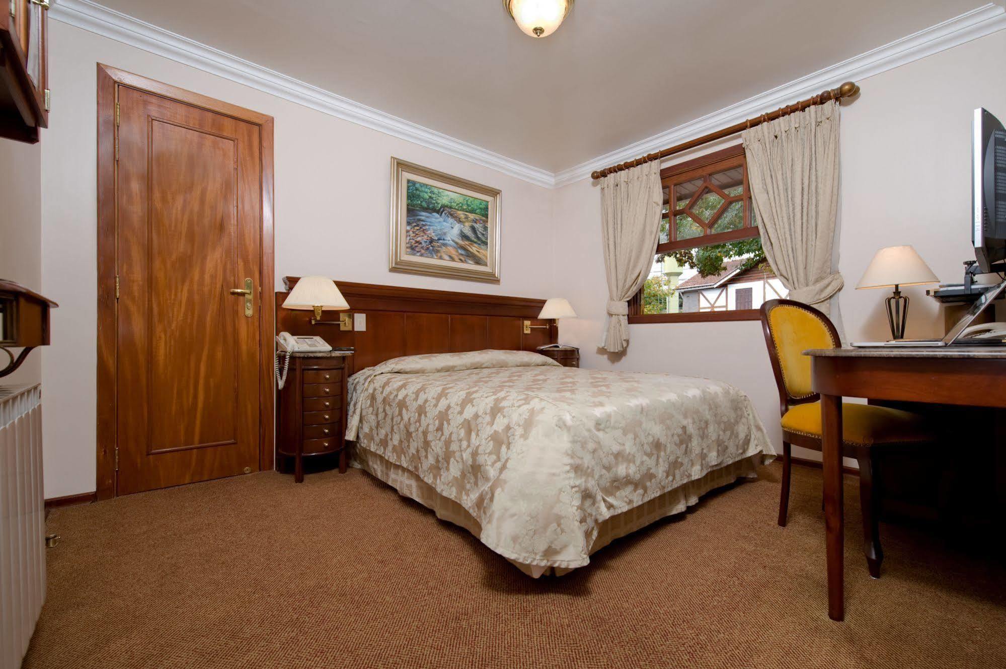 Hotel Frontenac Campos do Jordao Bagian luar foto